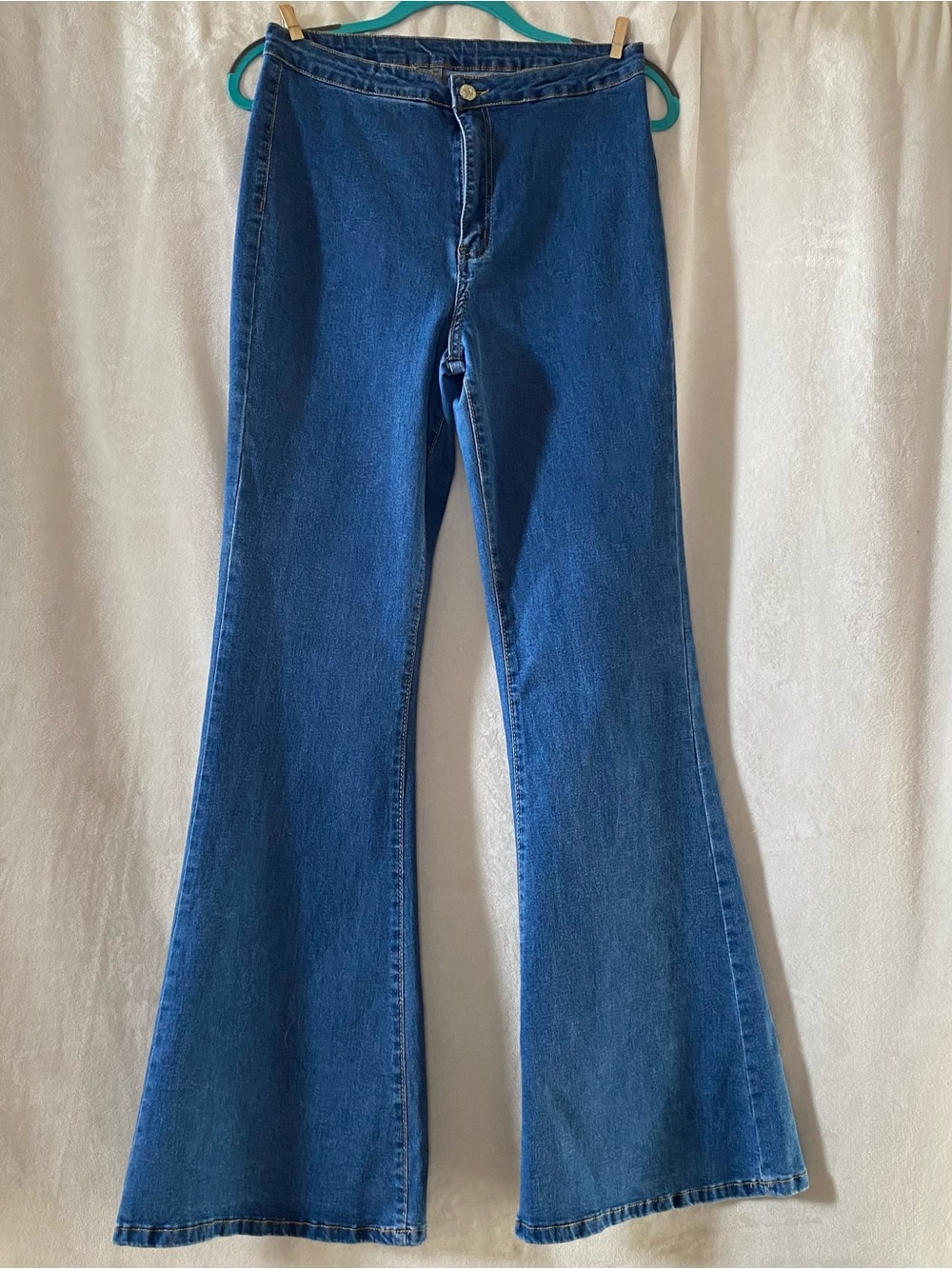 SHEIN Blue Wide-Leg Flare Jeans